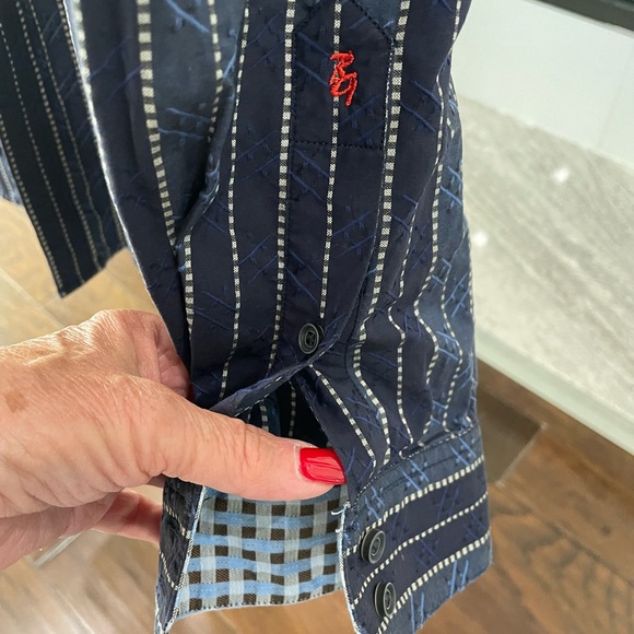 Robert Graham Men’s Navy Blue Long Sleeved Shirt. - Picture 5 of 6